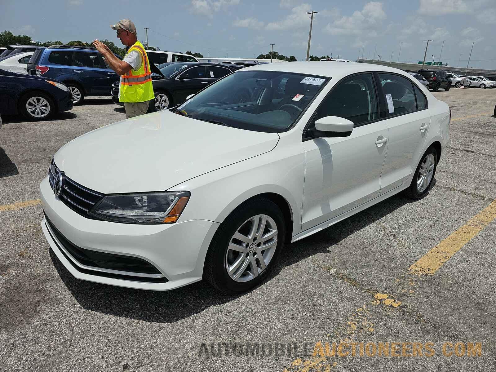 3VW2B7AJ5JM233872 Volkswagen Jetta 2018