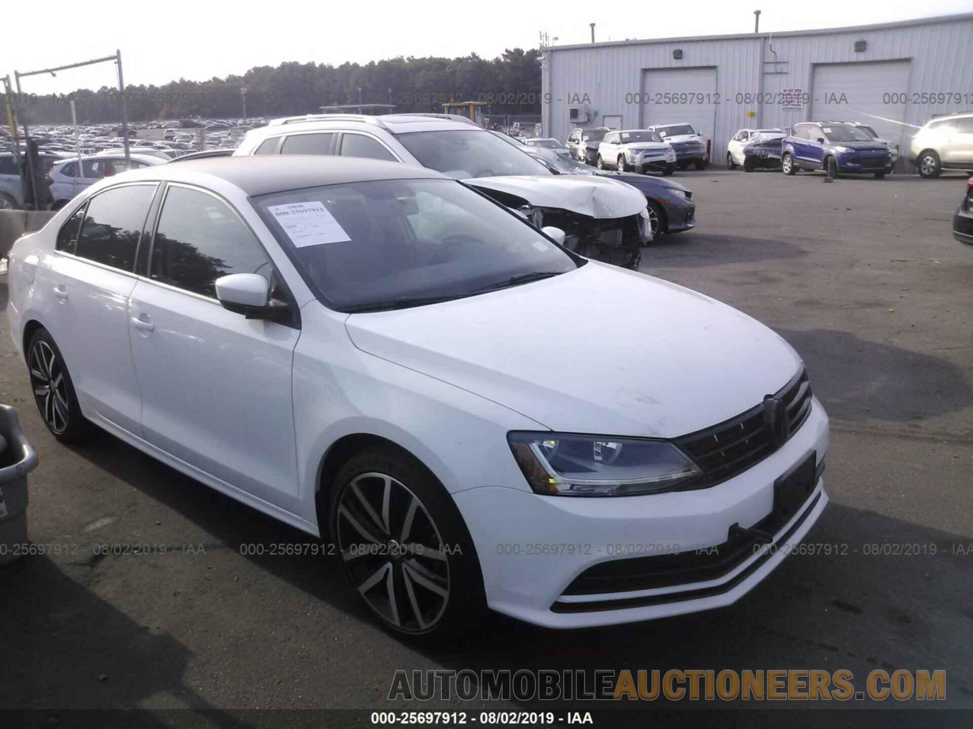 3VW2B7AJ7JM209525 VOLKSWAGEN JETTA 2018