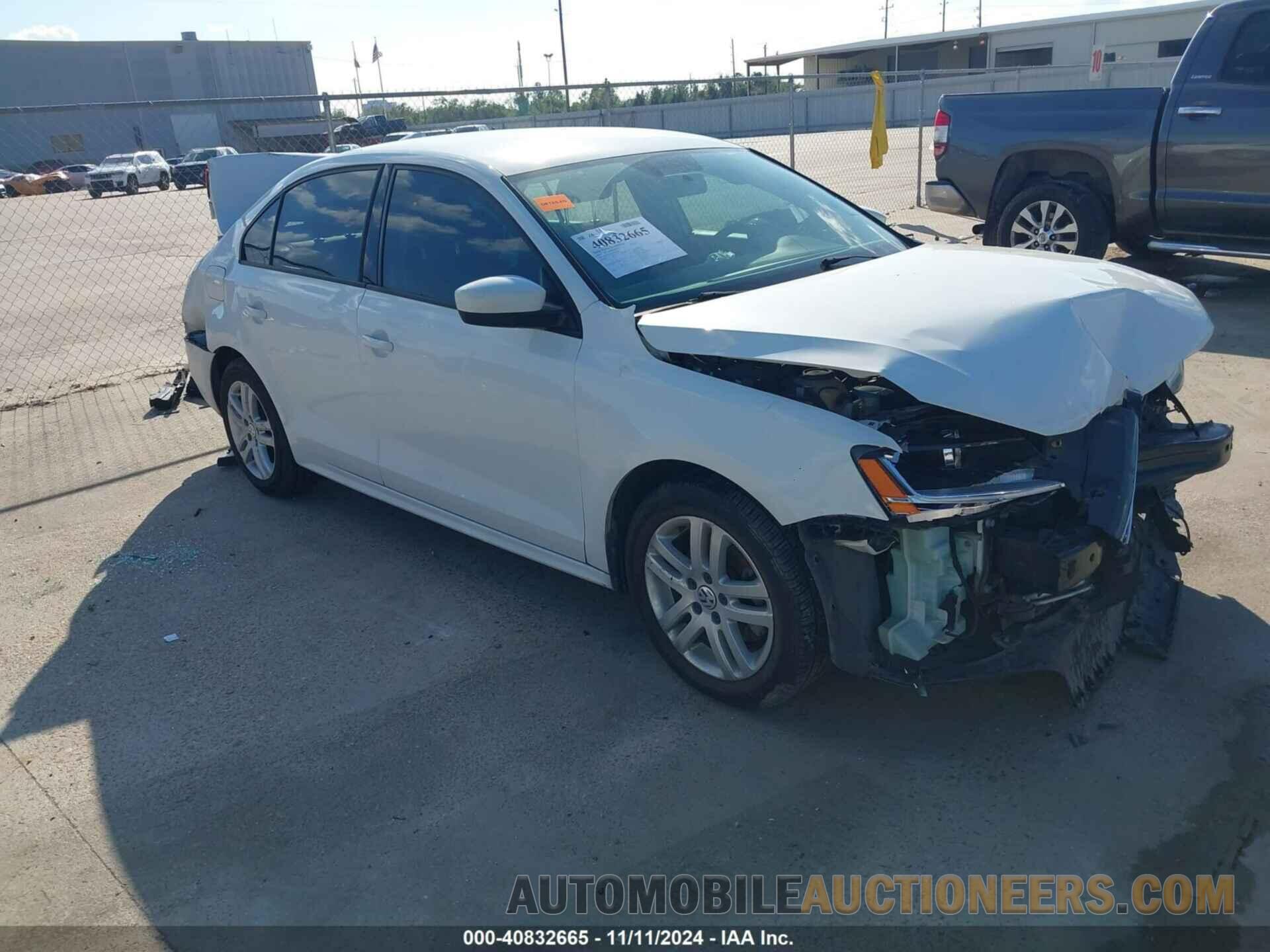 3VW2B7AJ7JM254688 VOLKSWAGEN JETTA 2018