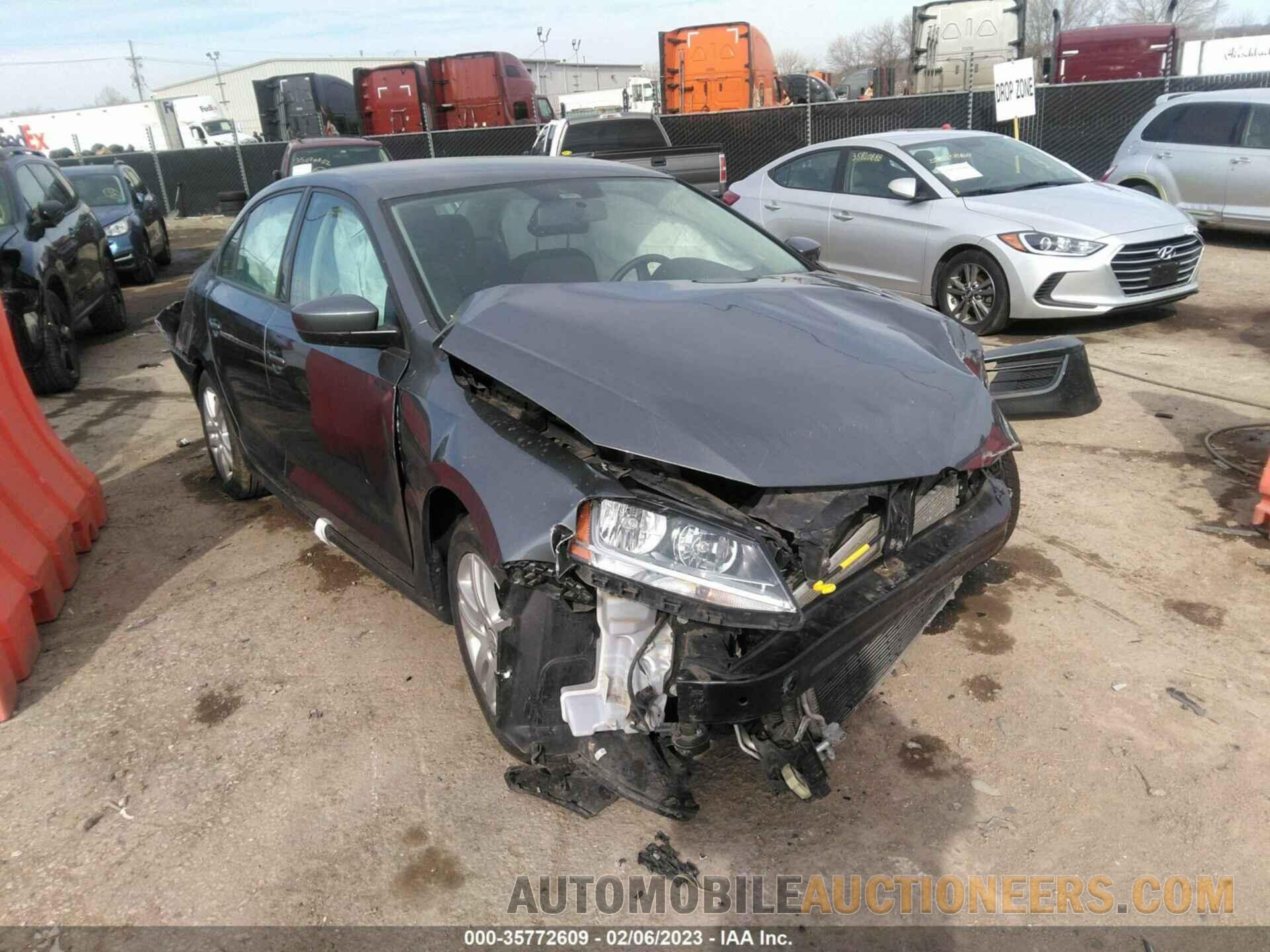 3VW2B7AJ7JM261639 VOLKSWAGEN JETTA 2018