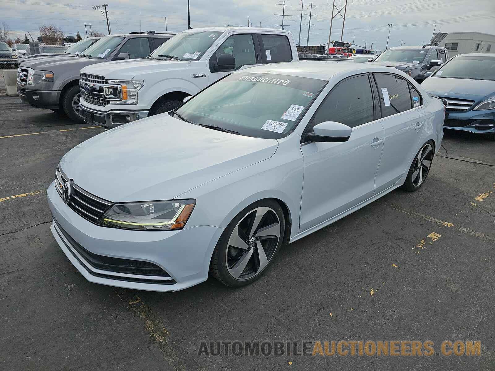 3VW2B7AJ9HM376592 Volkswagen Jetta 2017