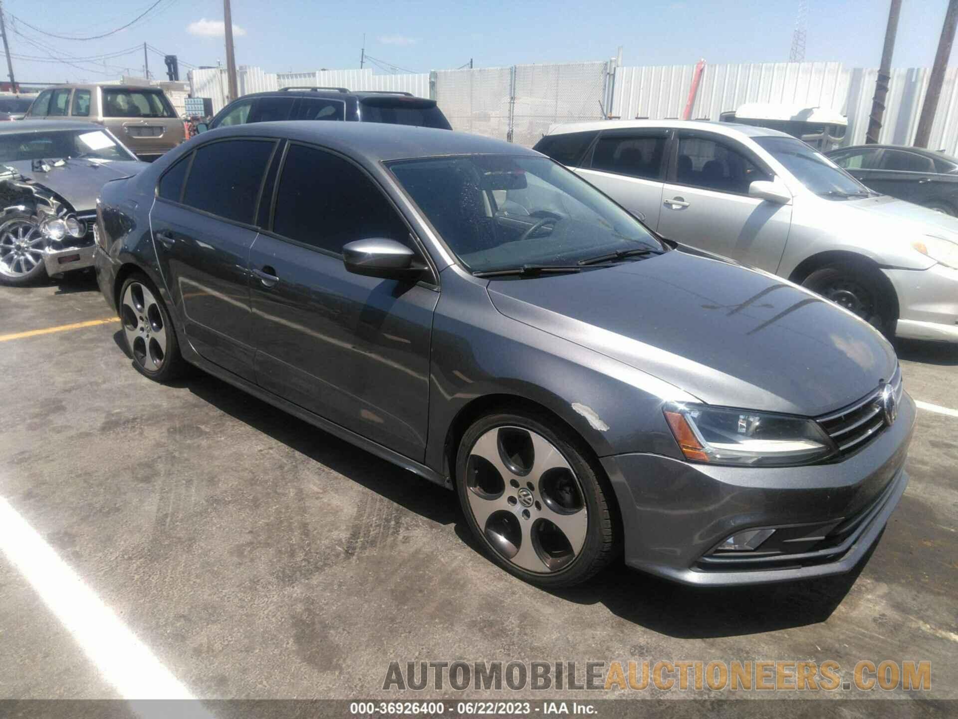 3VW2B7AJ9JM206724 VOLKSWAGEN JETTA 2018