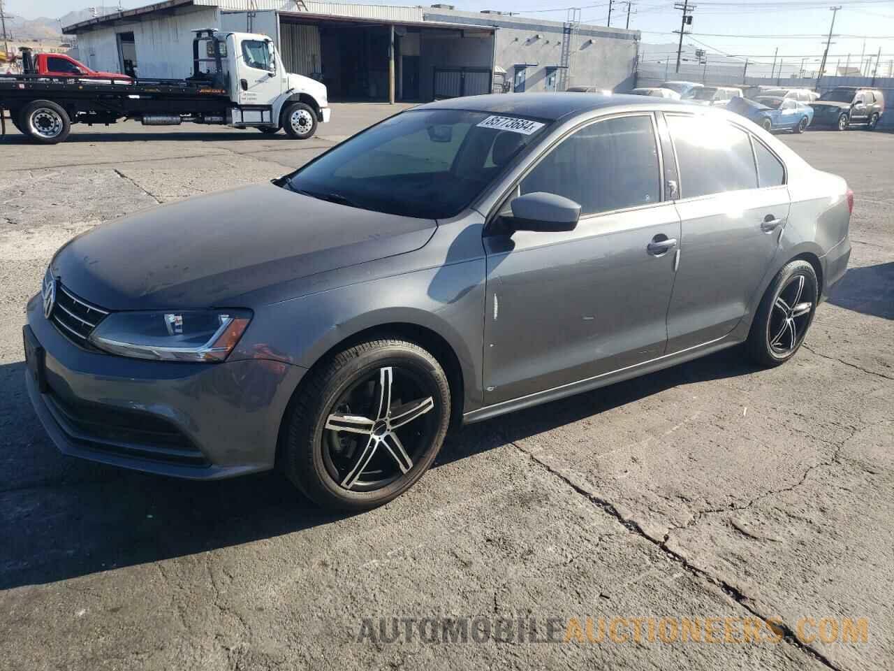 3VW2B7AJ9JM232675 VOLKSWAGEN JETTA 2018