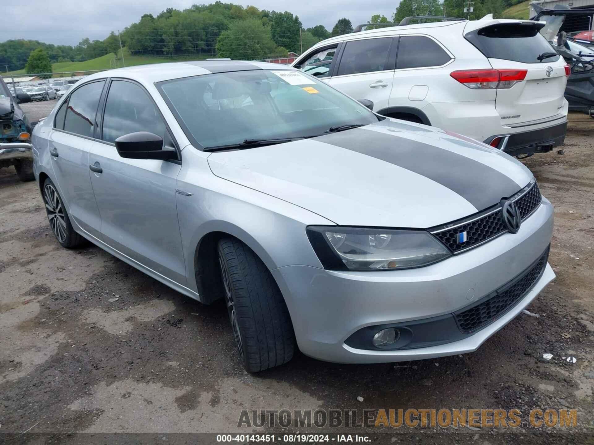 3VW2K7AJ0EM257275 VOLKSWAGEN JETTA 2014