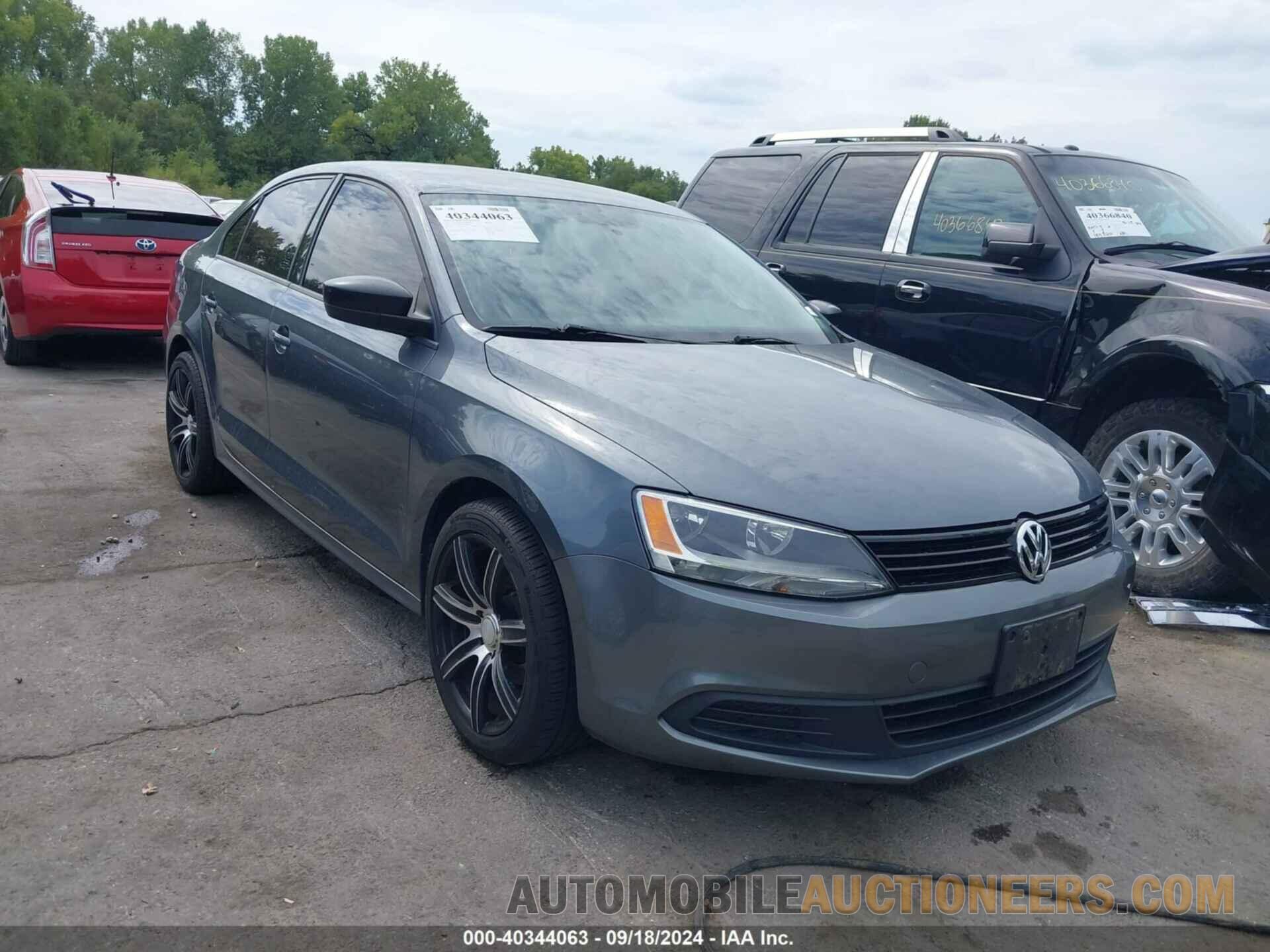 3VW2K7AJ2DM288414 VOLKSWAGEN JETTA 2013