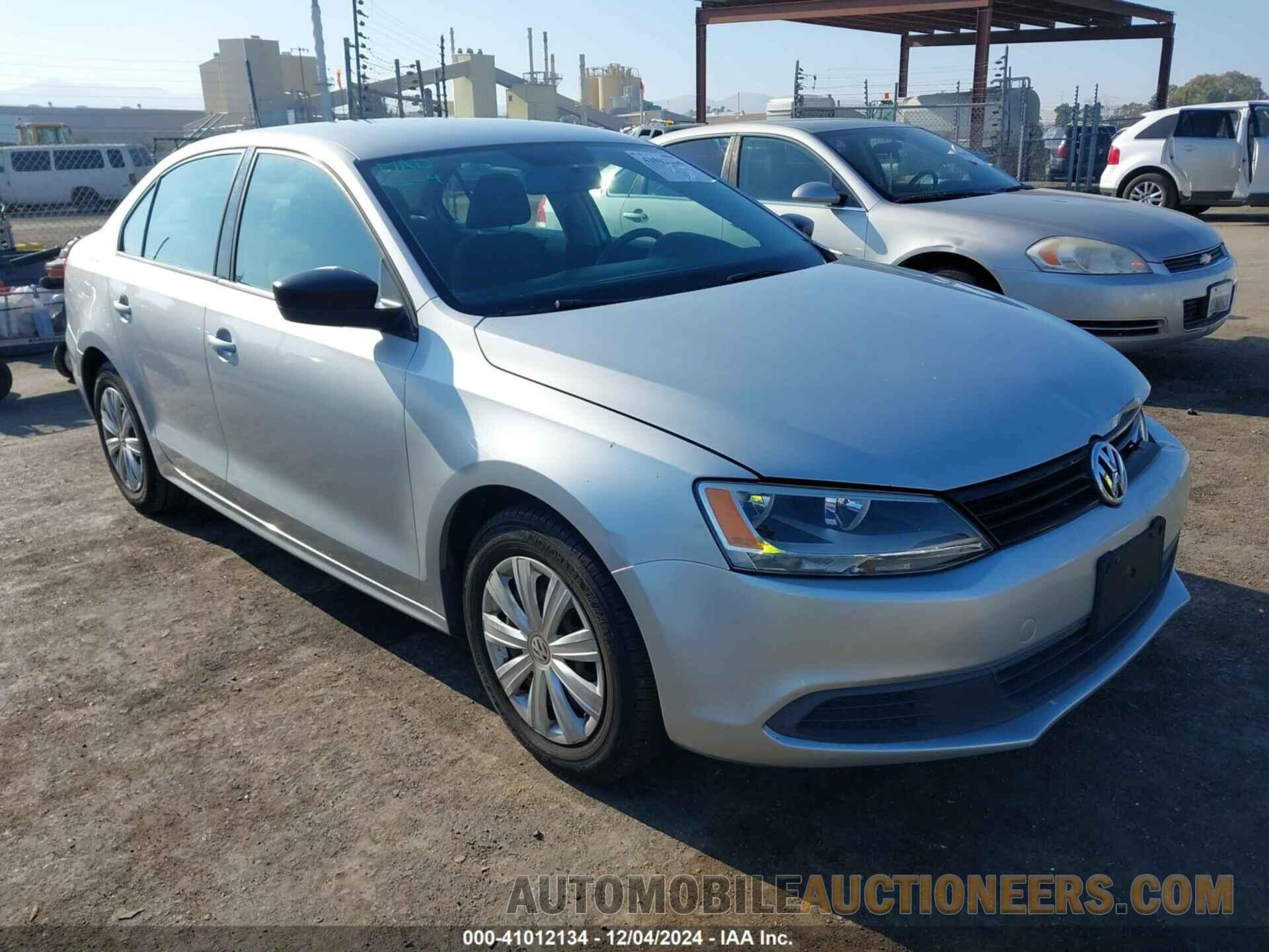 3VW2K7AJ3CM377293 VOLKSWAGEN JETTA 2012