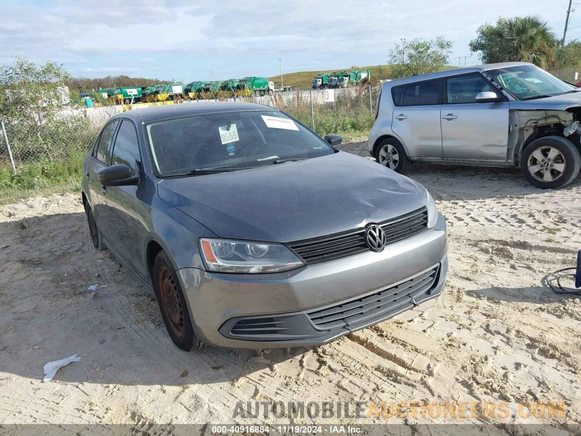 3VW2K7AJ3EM326301 VOLKSWAGEN JETTA 2014