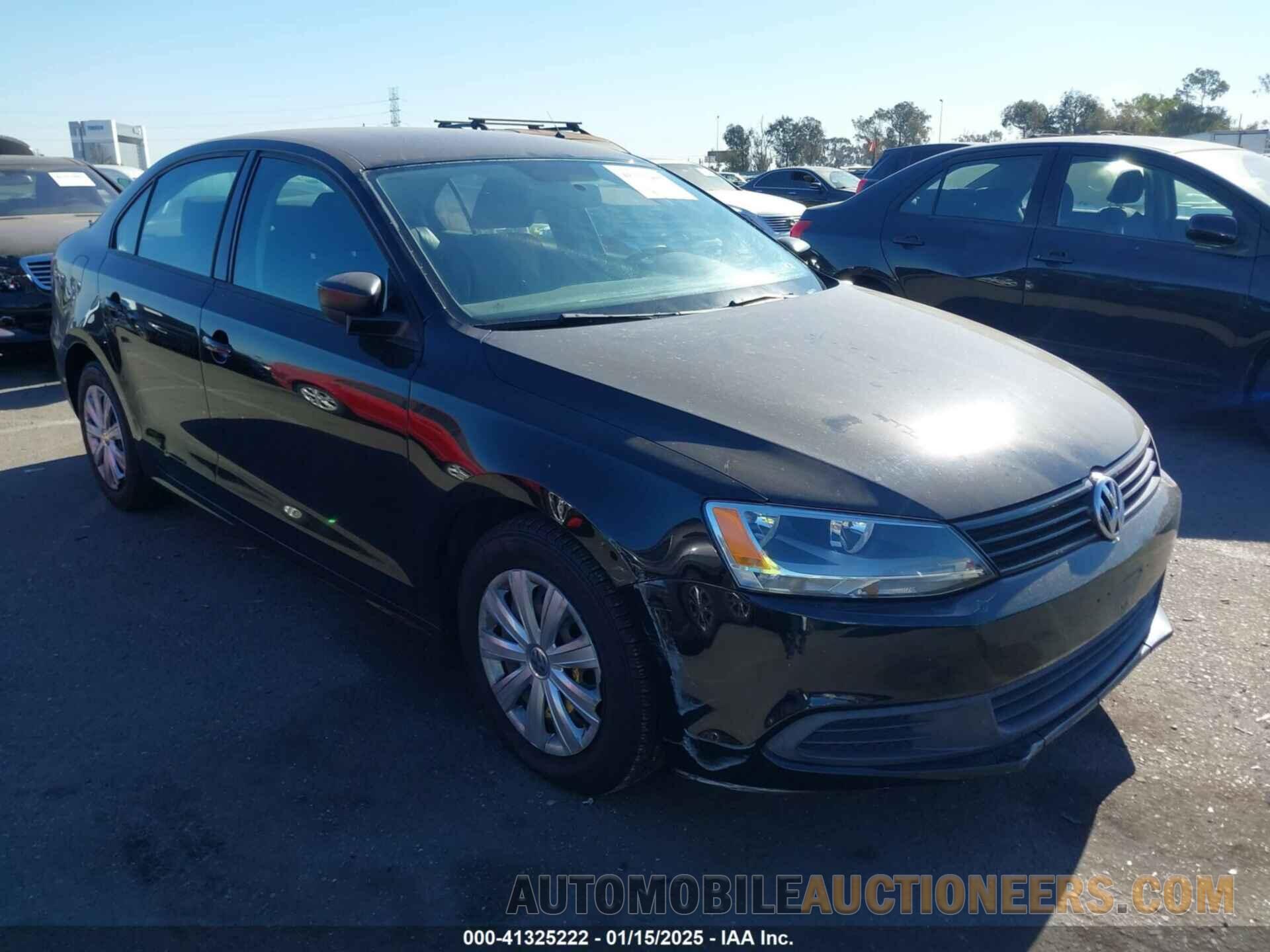 3VW2K7AJ9DM208266 VOLKSWAGEN JETTA 2013