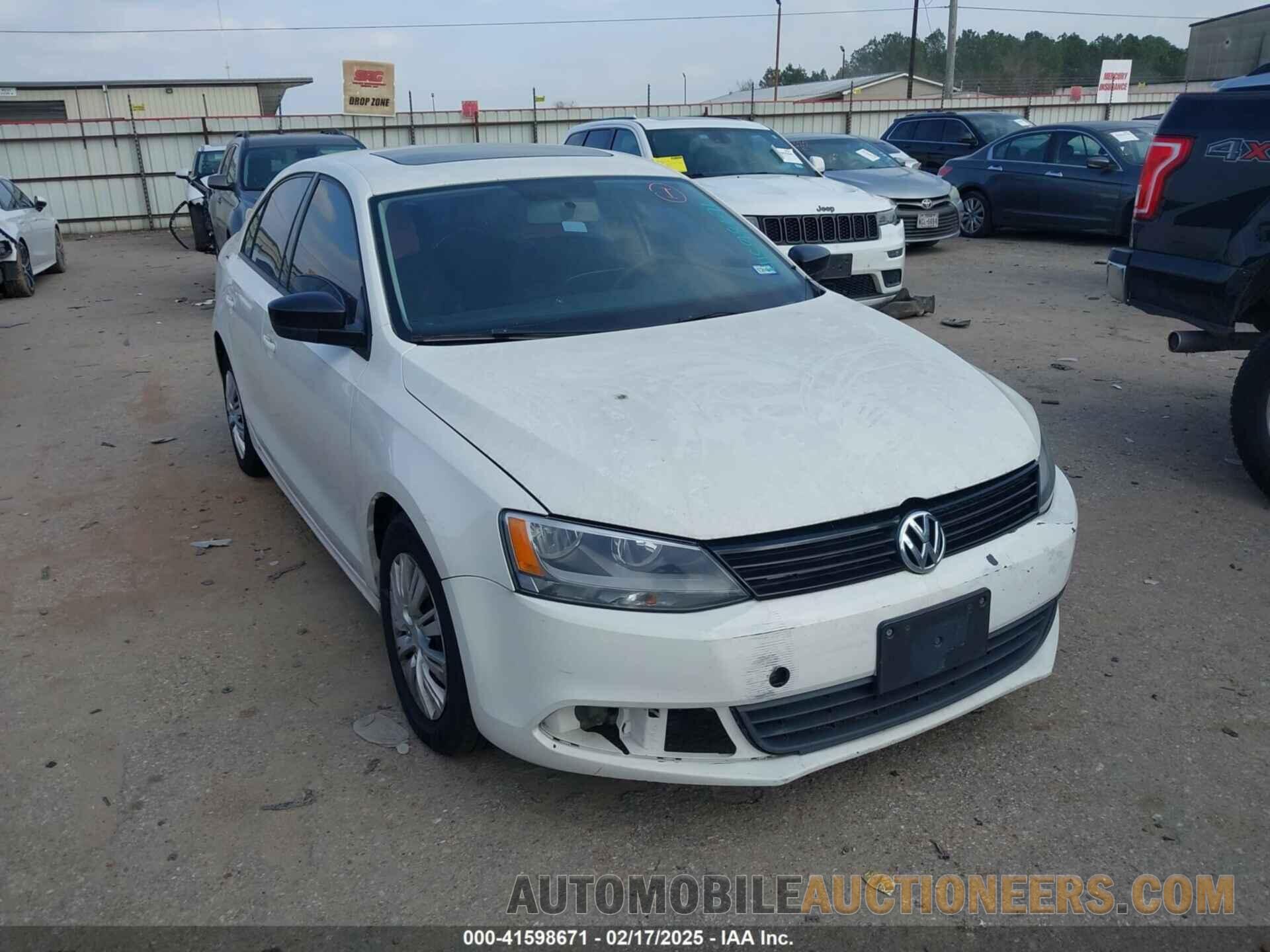 3VW2K7AJXCM466679 VOLKSWAGEN JETTA 2012