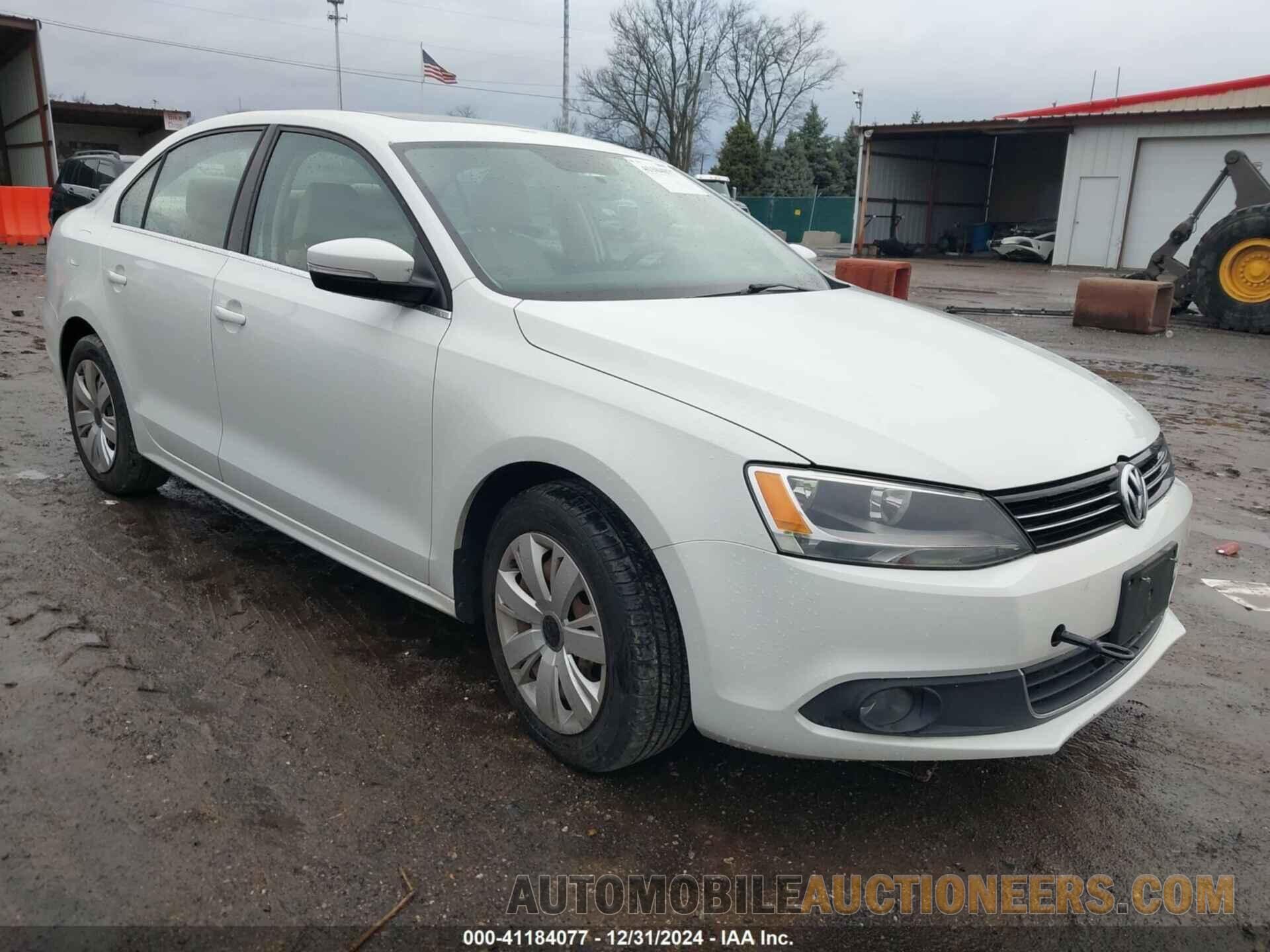 3VW3L7AJ1EM425801 VOLKSWAGEN JETTA 2014