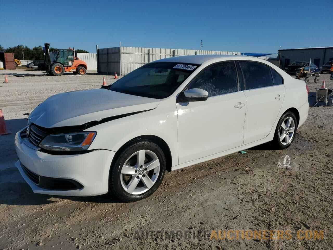 3VW3L7AJ3EM418221 VOLKSWAGEN JETTA 2014