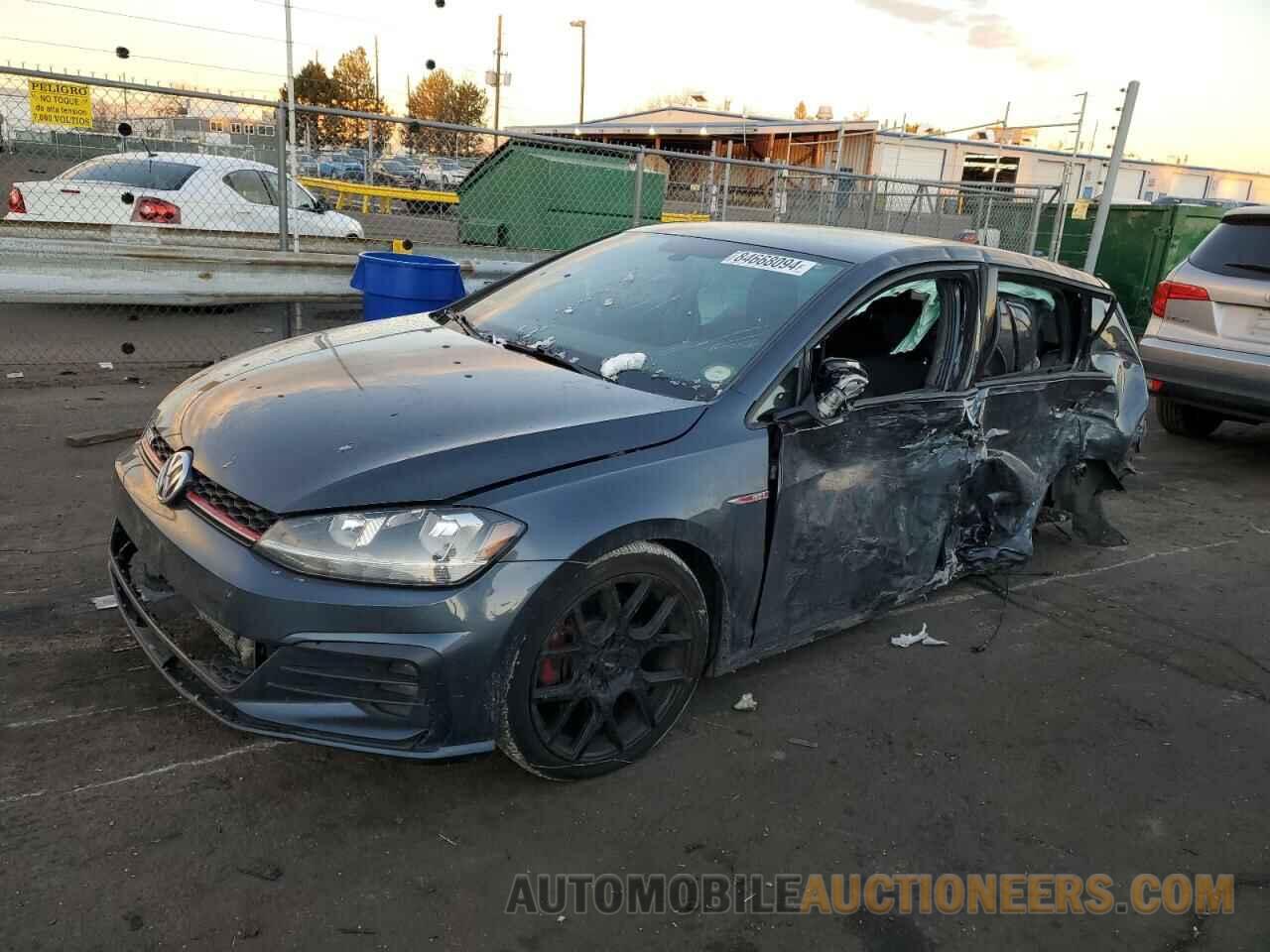 3VW447AU8JM290905 VOLKSWAGEN GTI 2018