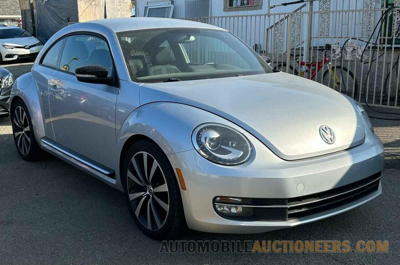 3VW467AT8CM650890 VOLKSWAGEN BEETLE 2012