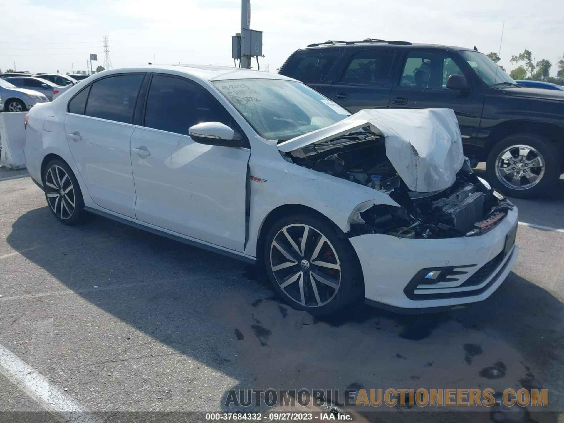 3VW4T7AJ1JM209817 VOLKSWAGEN JETTA 2018