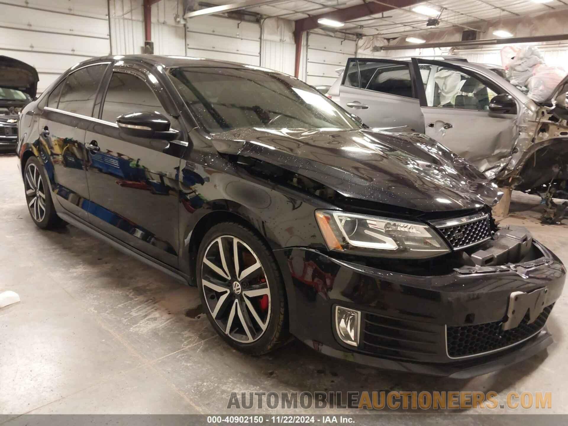 3VW4T7AJ9DM304078 VOLKSWAGEN JETTA 2013