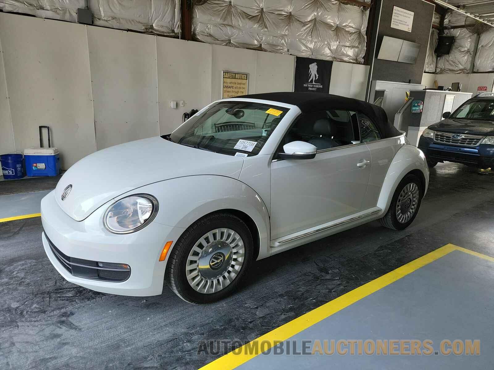 3VW507AT0GM804990 Volkswagen Beetle Convertible 2016