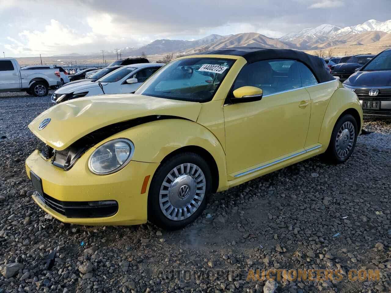 3VW517AT0EM823503 VOLKSWAGEN BEETLE 2014