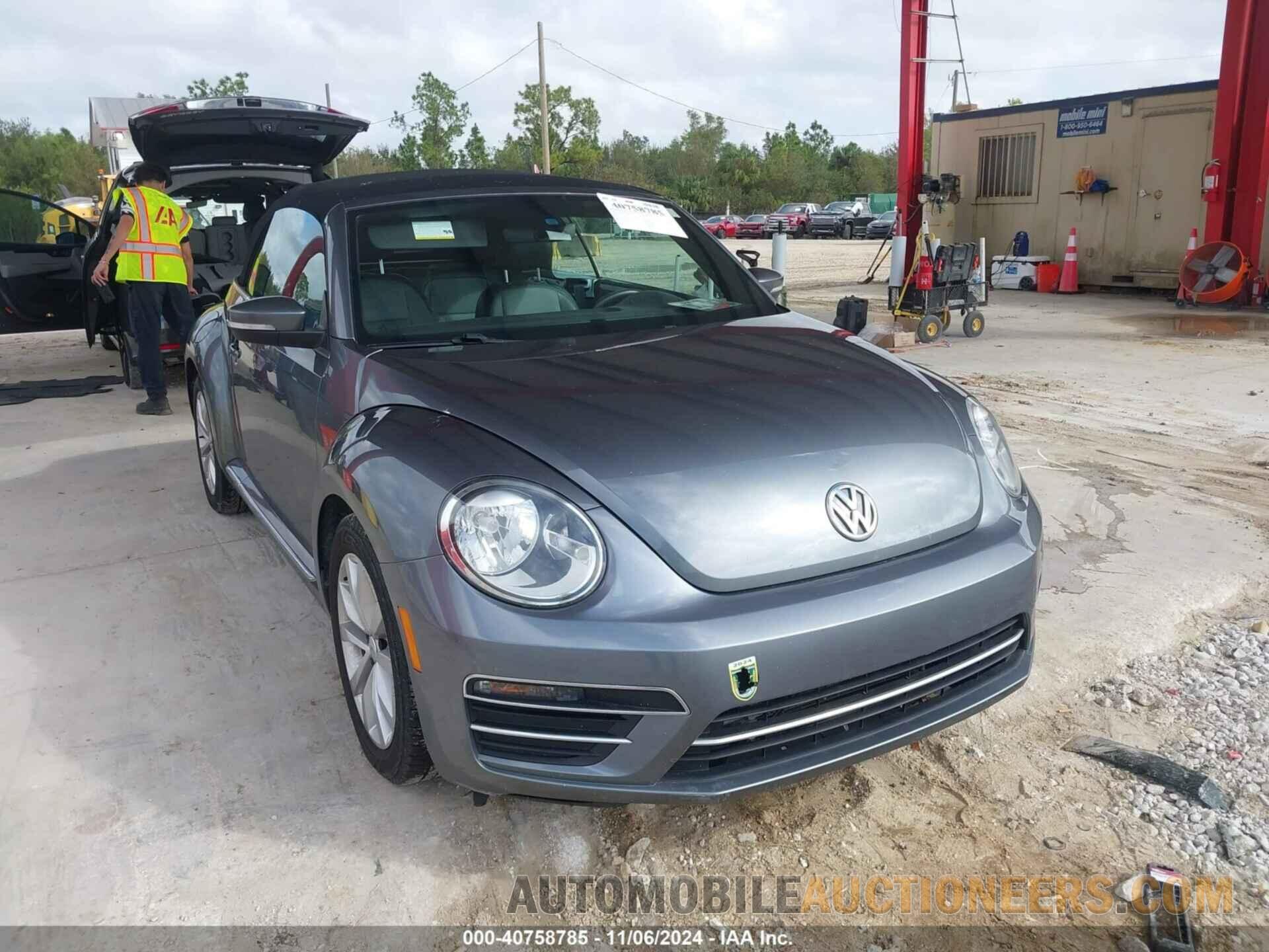 3VW517AT2HM824205 VOLKSWAGEN BEETLE 2017