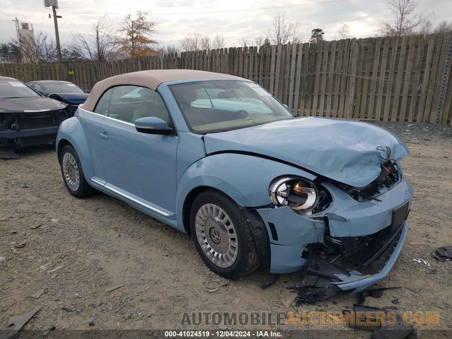 3VW517AT3FM802839 VOLKSWAGEN BEETLE 2015