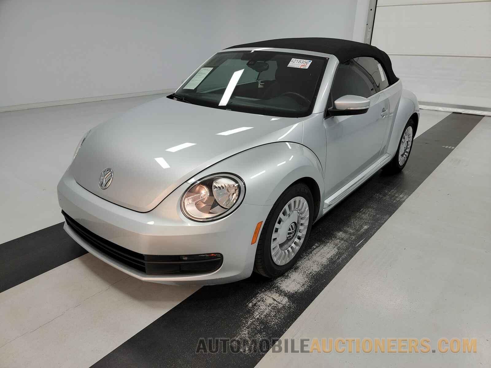 3VW517AT3GM802986 Volkswagen Beetle Convertible 2016