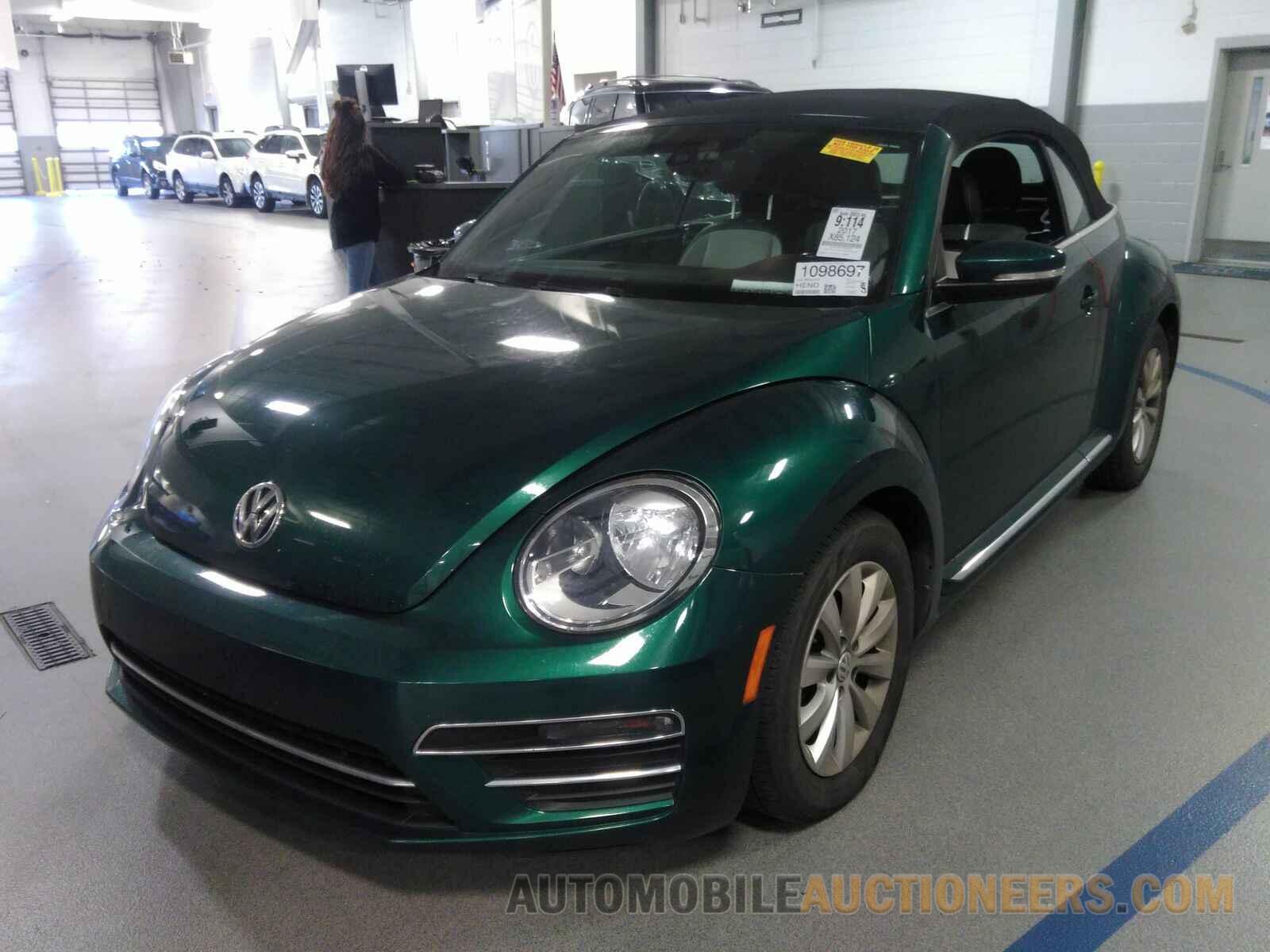 3VW517AT3HM824598 Volkswagen Beetle Convertible 2017