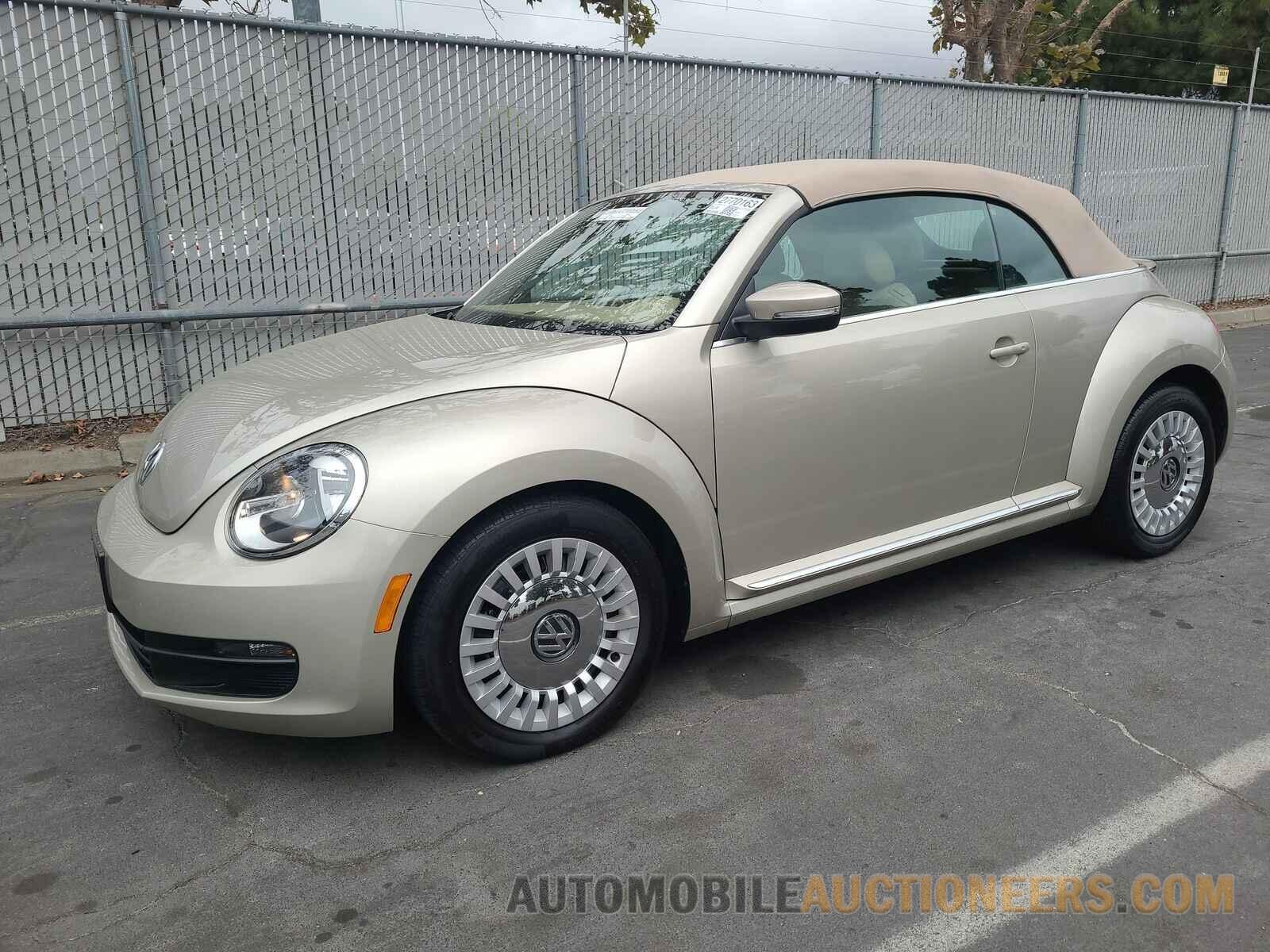 3VW517AT6FM805279 Volkswagen Beetle Convertible 2015