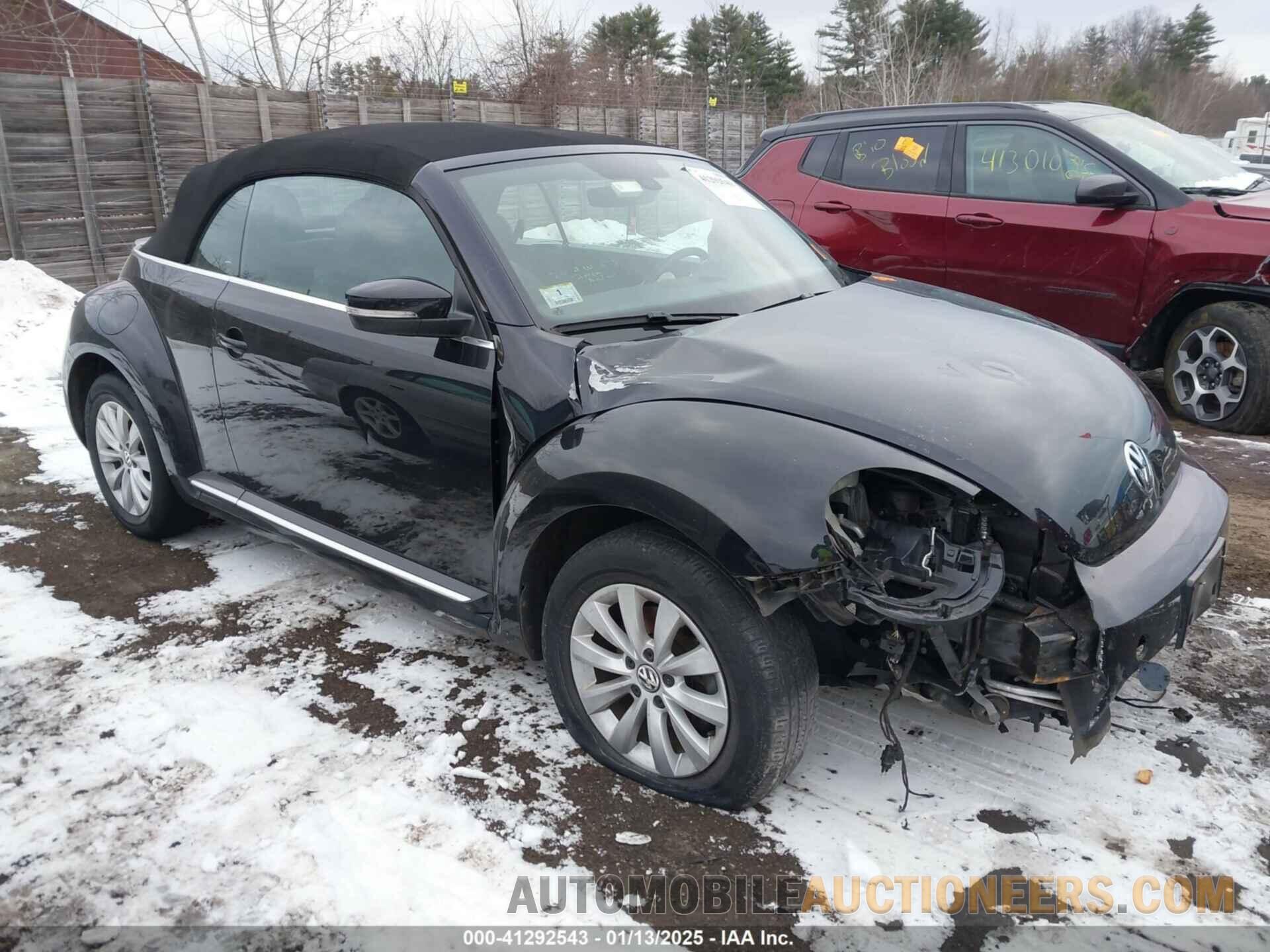 3VW517AT7HM812213 VOLKSWAGEN BEETLE 2017