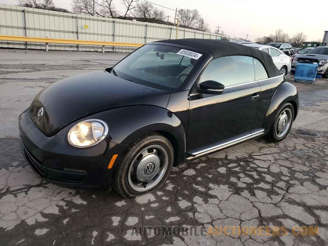 3VW517ATXFM818147 VOLKSWAGEN BEETLE 2015