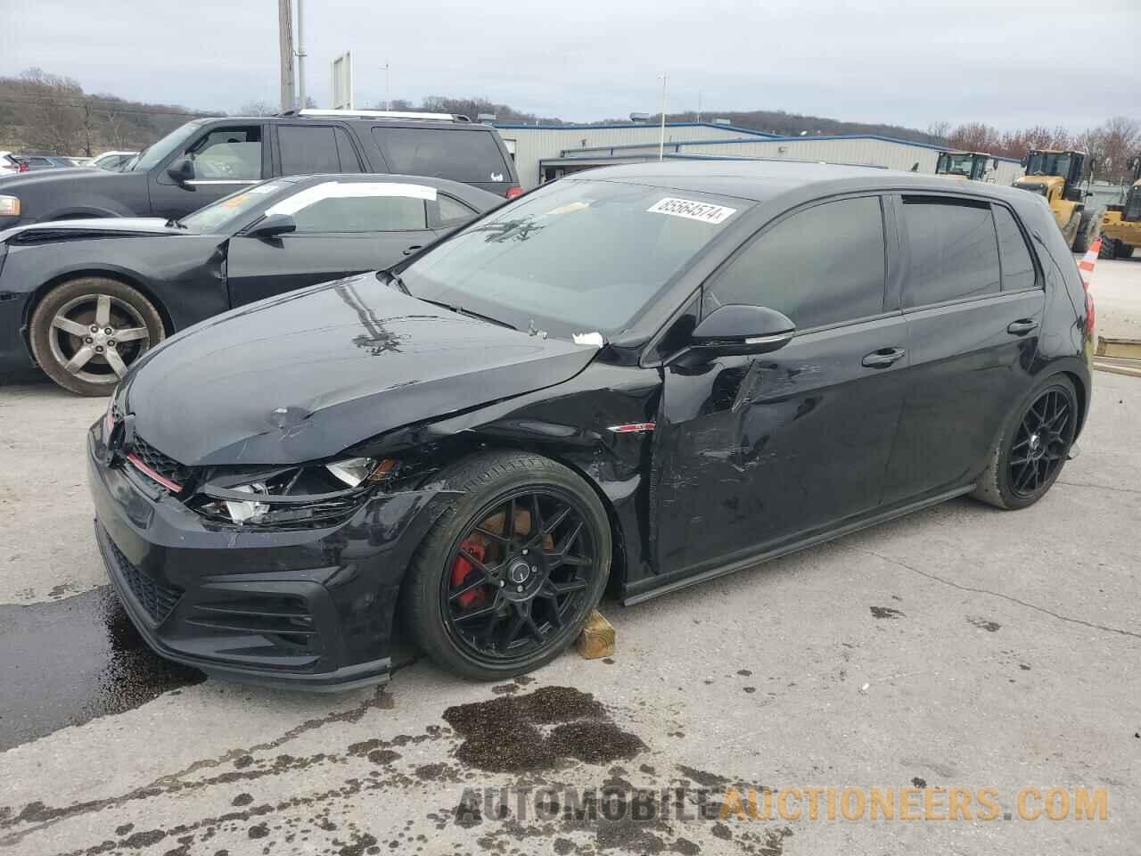 3VW547AU1JM261895 VOLKSWAGEN GTI 2018