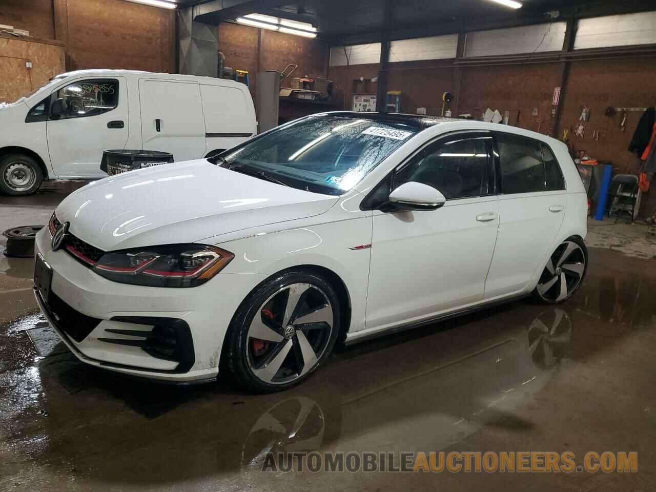 3VW547AU9JM290951 VOLKSWAGEN GTI 2018