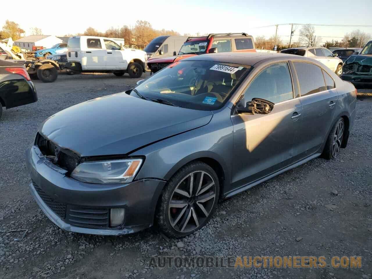 3VW5A7AJ1DM226535 VOLKSWAGEN JETTA 2013