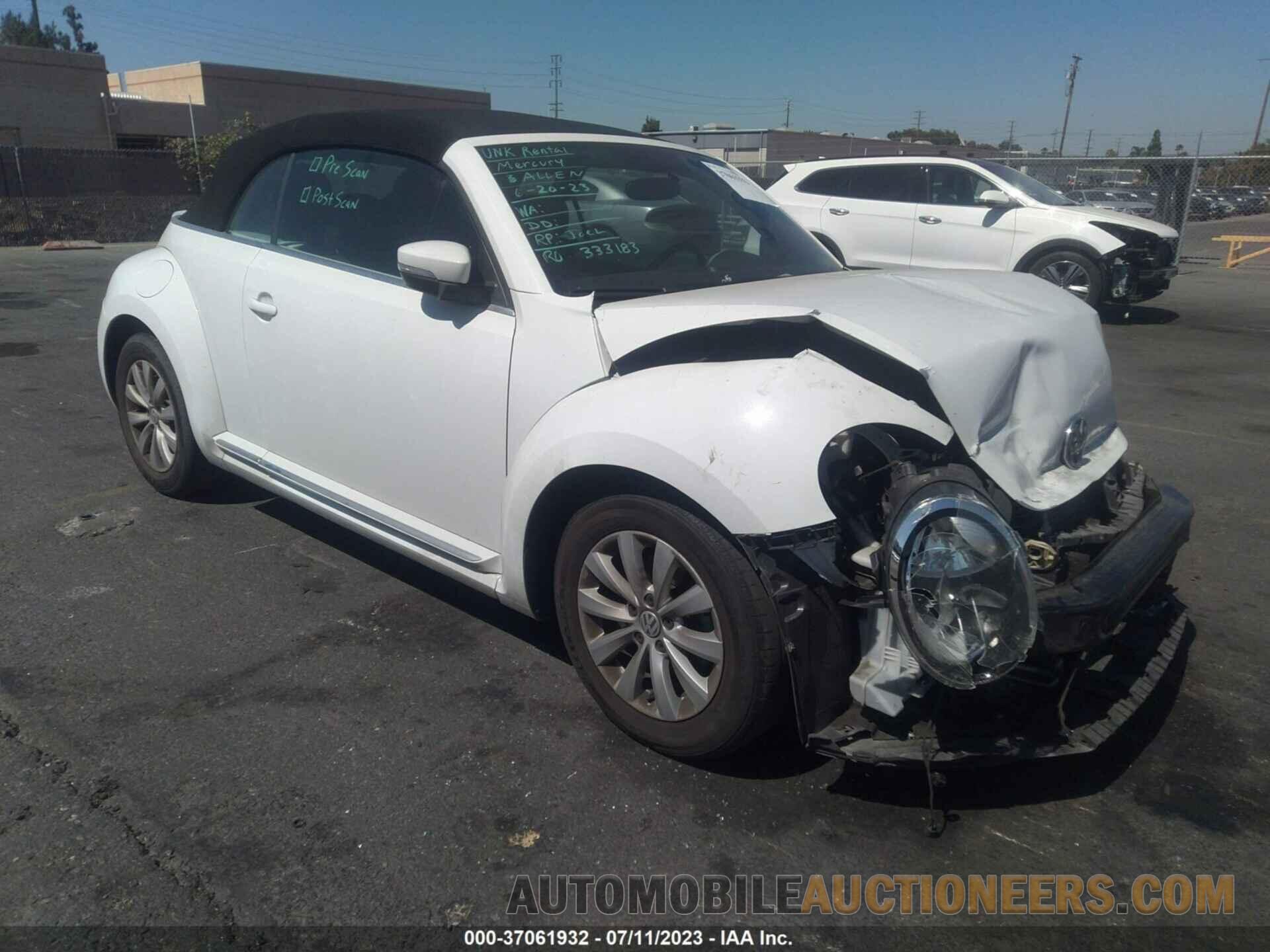 3VW5DAAT1JM512676 VOLKSWAGEN BEETLE CONVERTIBLE 2018