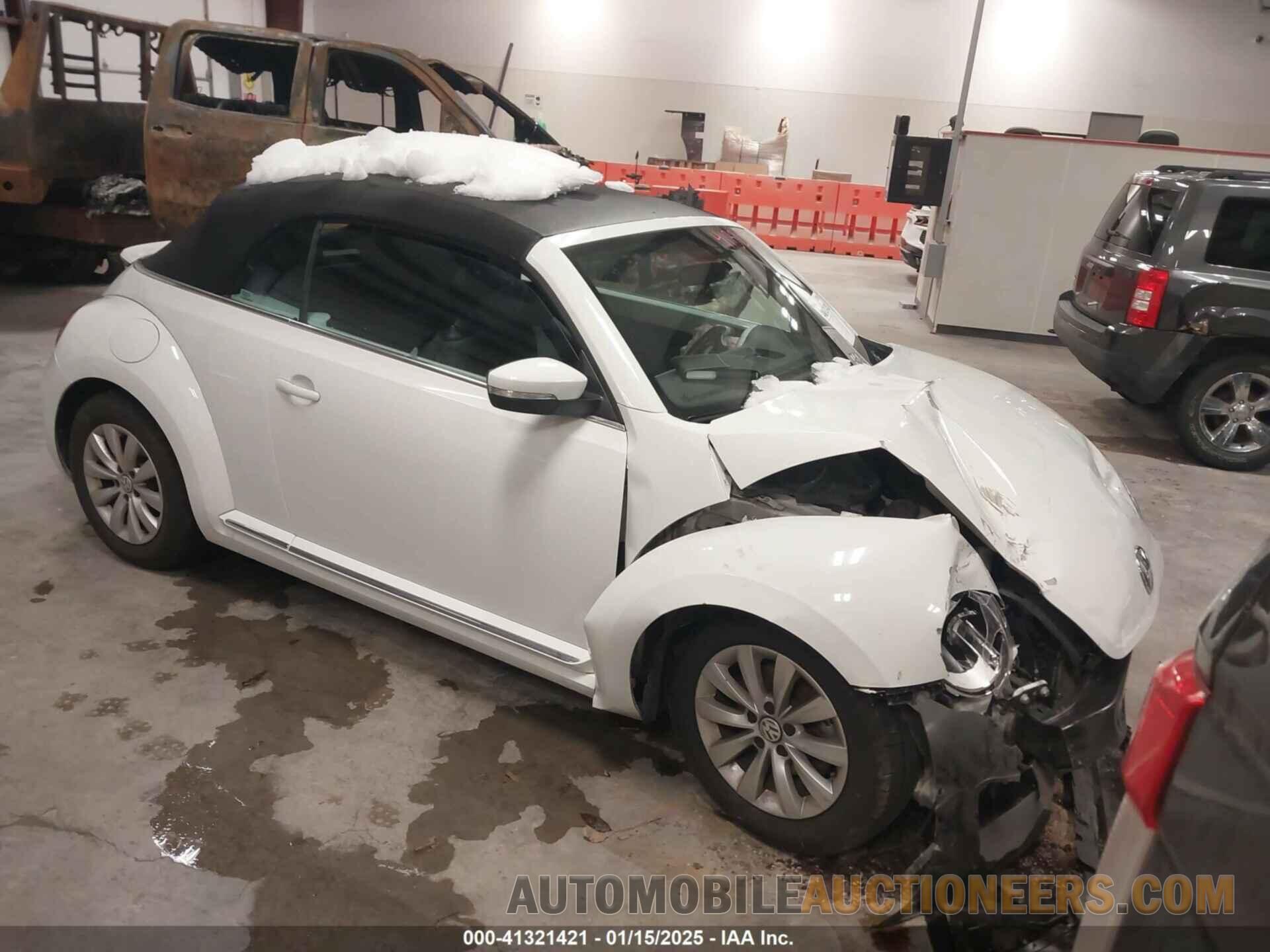 3VW5DAAT2JM503503 VOLKSWAGEN BEETLE 2018