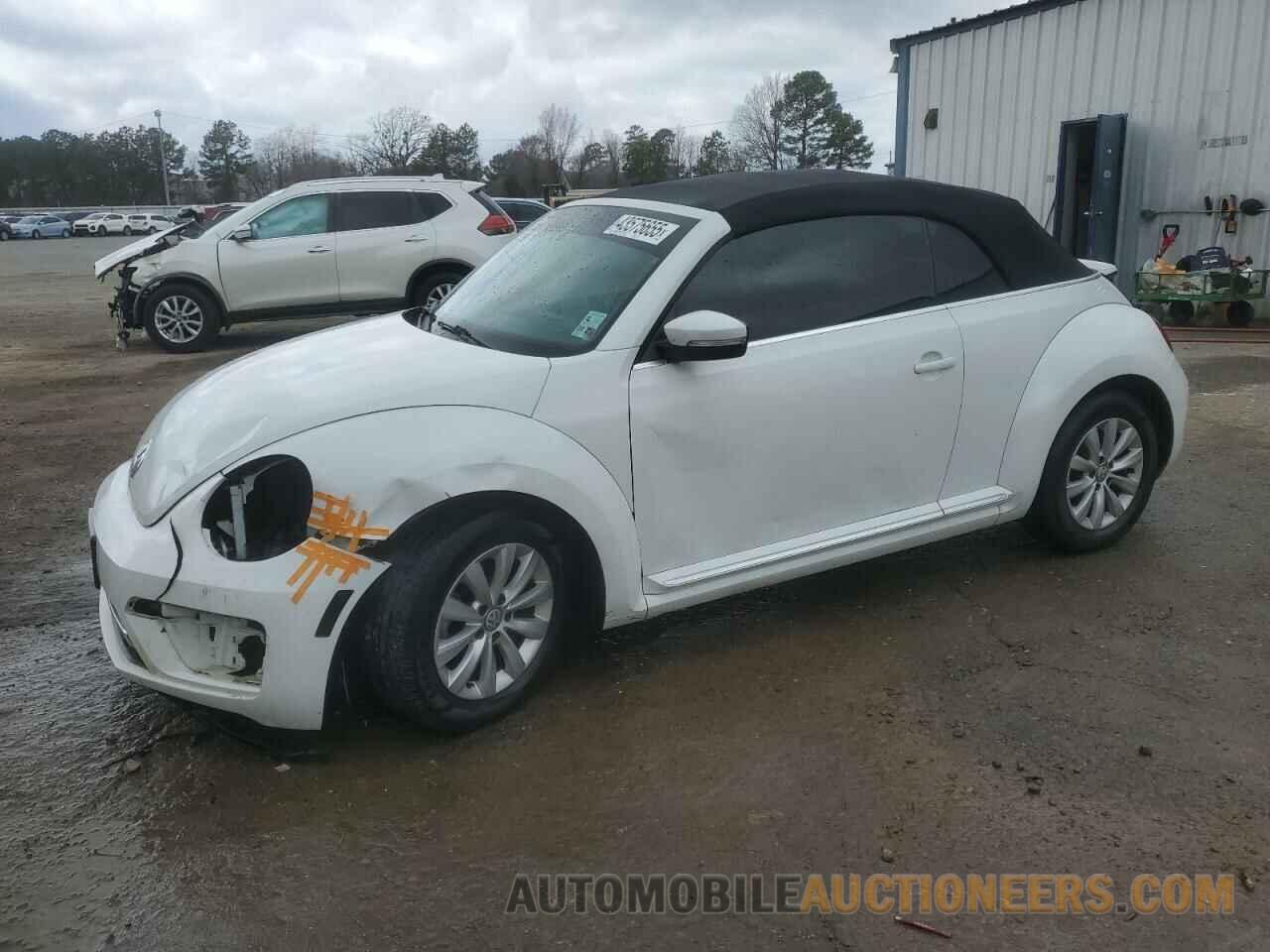 3VW5DAAT2JM505073 VOLKSWAGEN BEETLE 2018