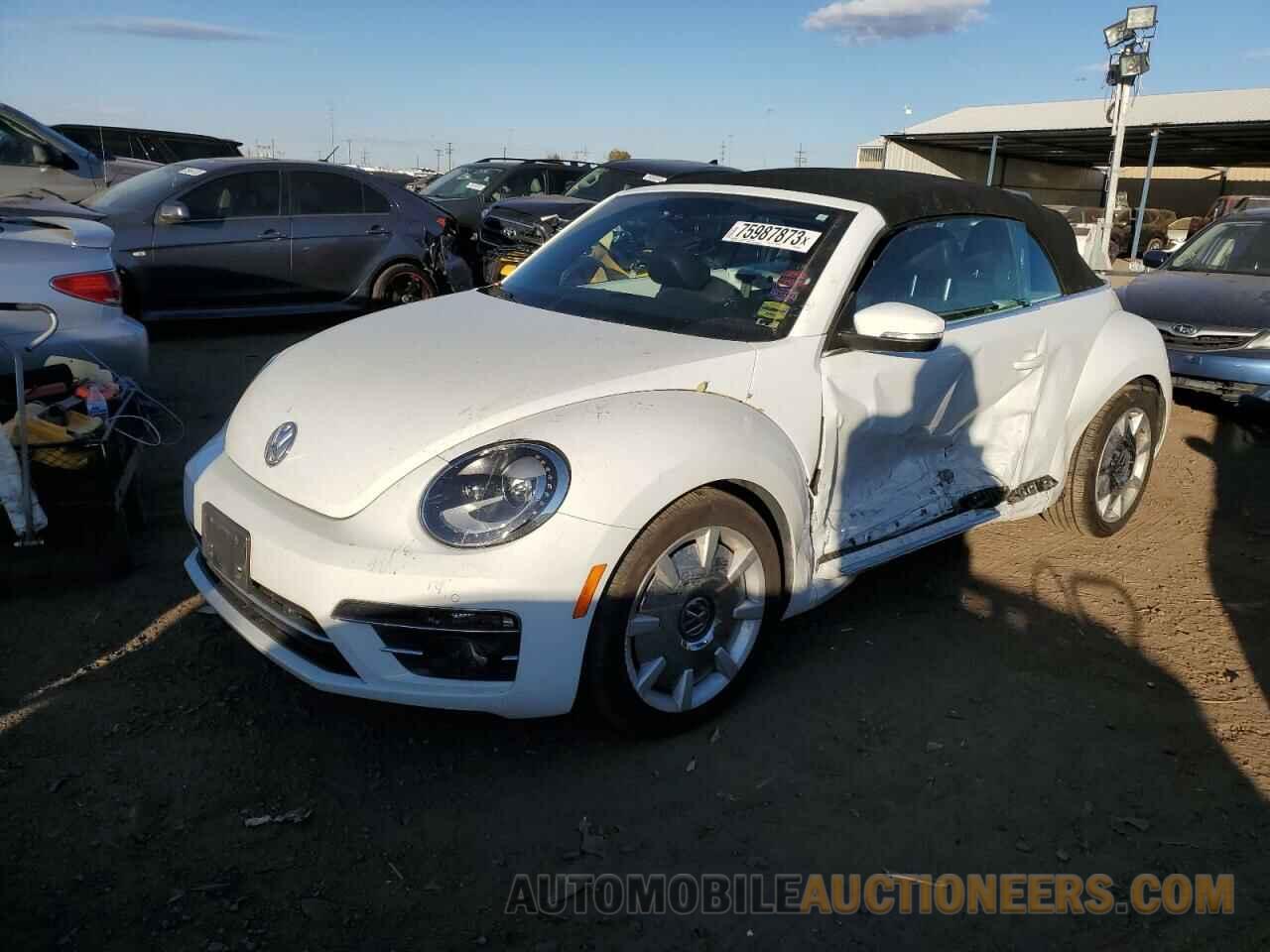 3VW5DAAT3KM502703 VOLKSWAGEN BEETLE 2019