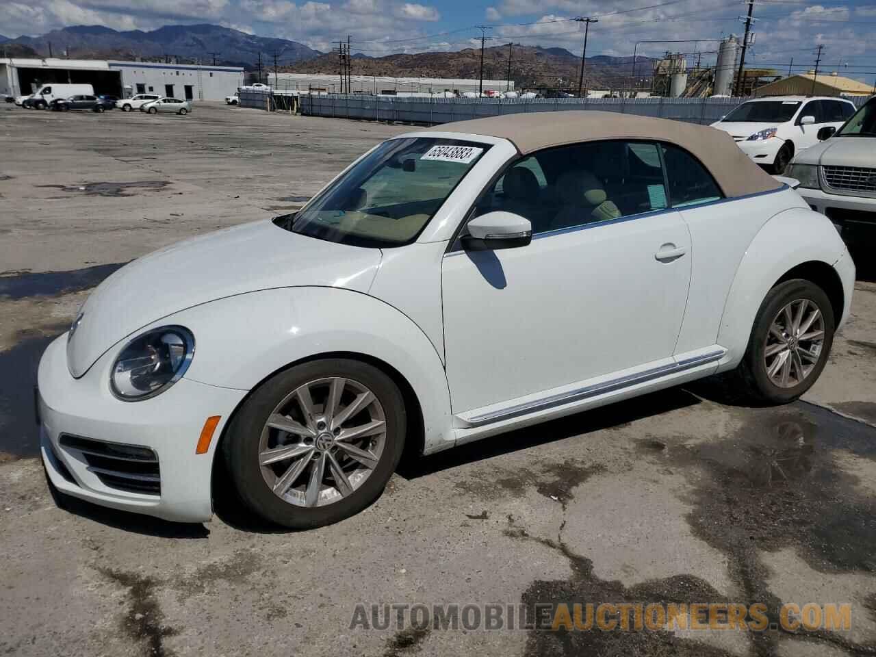 3VW5DAAT5JM516598 VOLKSWAGEN BEETLE 2018