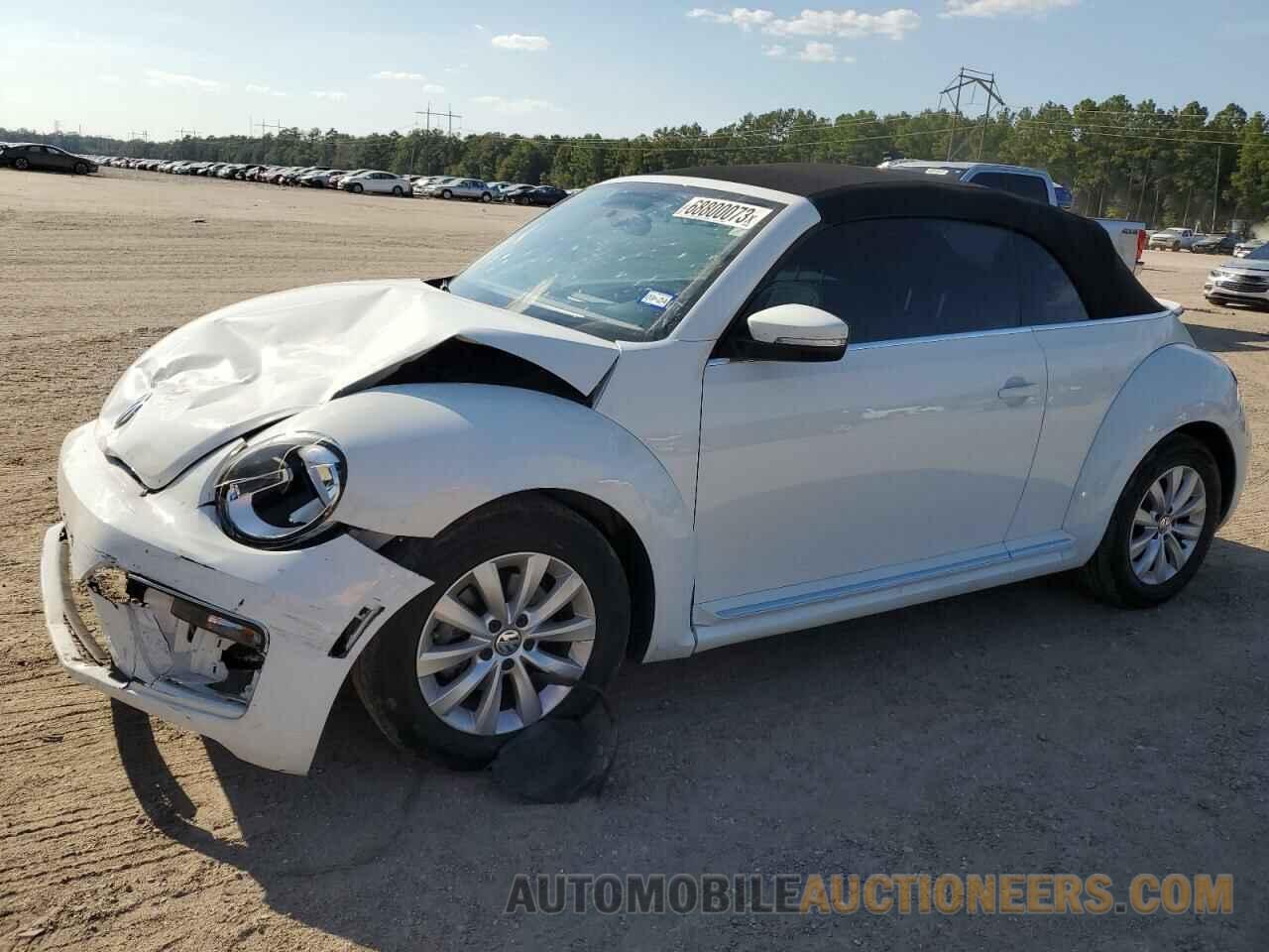 3VW5DAAT5KM503187 VOLKSWAGEN BEETLE 2019