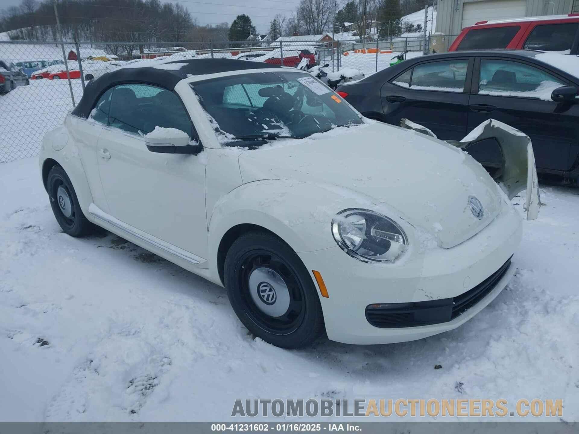 3VW5P7AT2DM823807 VOLKSWAGEN BEETLE 2013