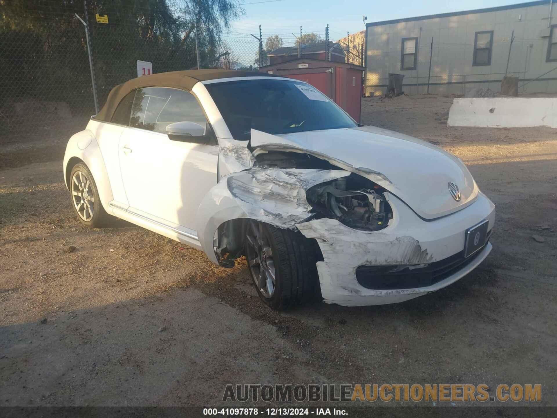 3VW5P7AT5DM811361 VOLKSWAGEN BEETLE 2013