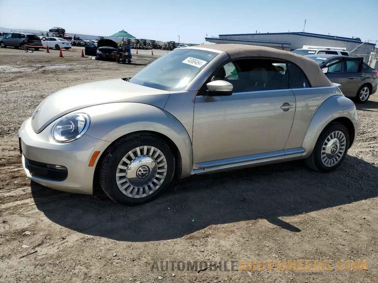 3VW5P7ATXDM820895 VOLKSWAGEN BEETLE 2013