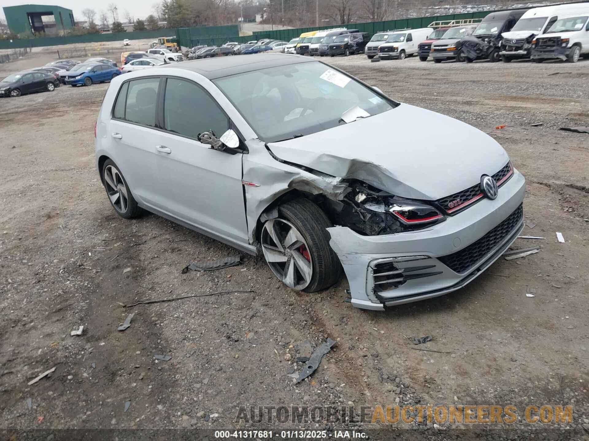 3VW5T7AU8LM004562 VOLKSWAGEN GOLF GTI 2020