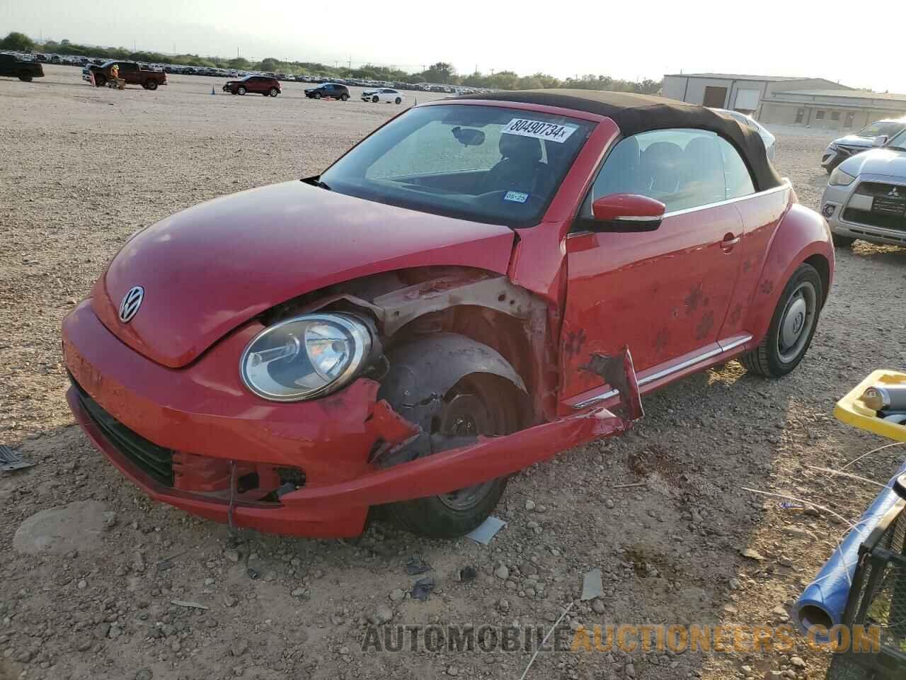 3VW5X7AT0DM803359 VOLKSWAGEN BEETLE 2013