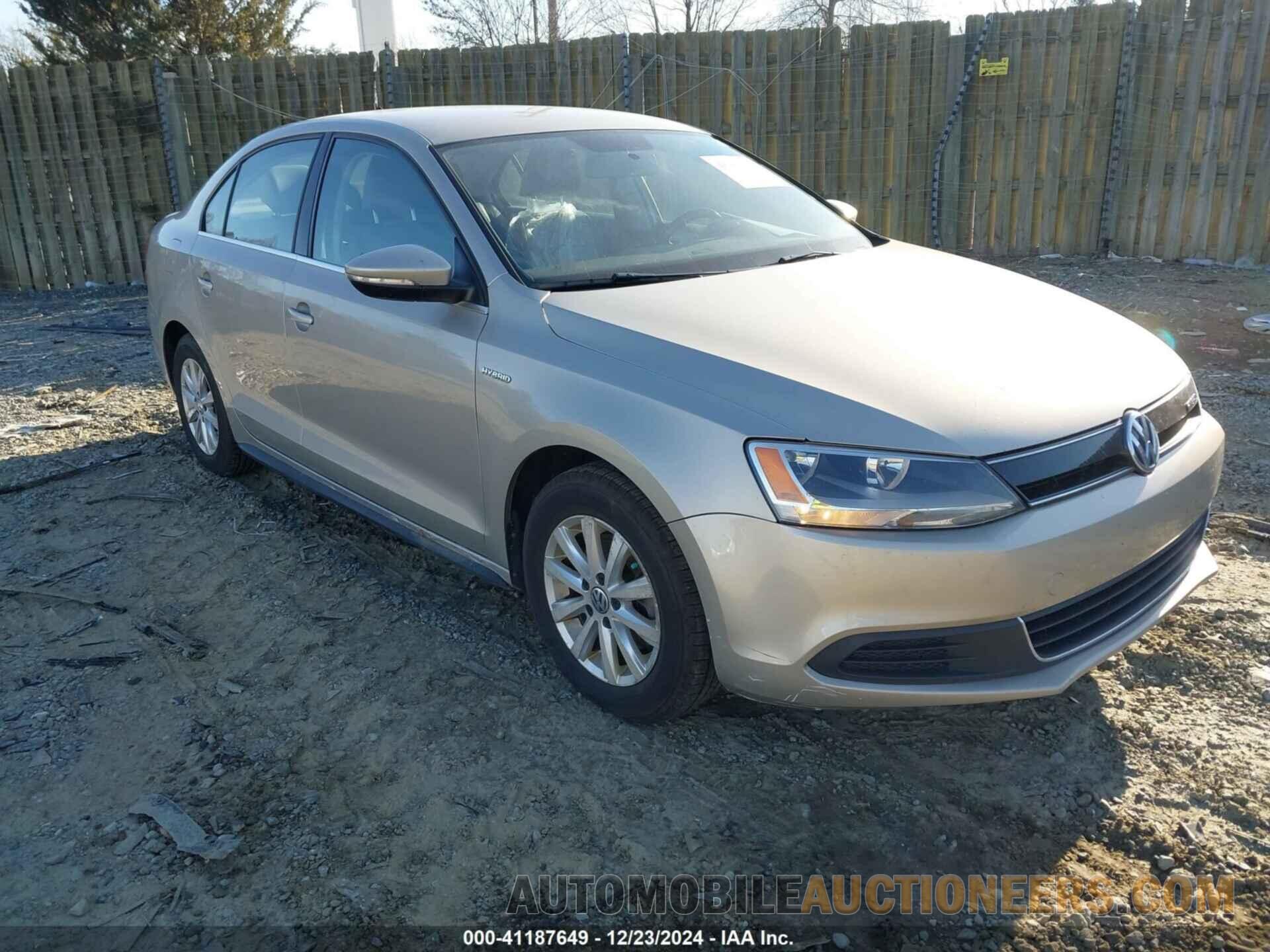 3VW637AJ1DM308263 VOLKSWAGEN JETTA HYBRID 2013