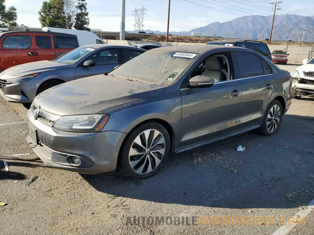 3VW637AJ2DM228017 VOLKSWAGEN JETTA 2013