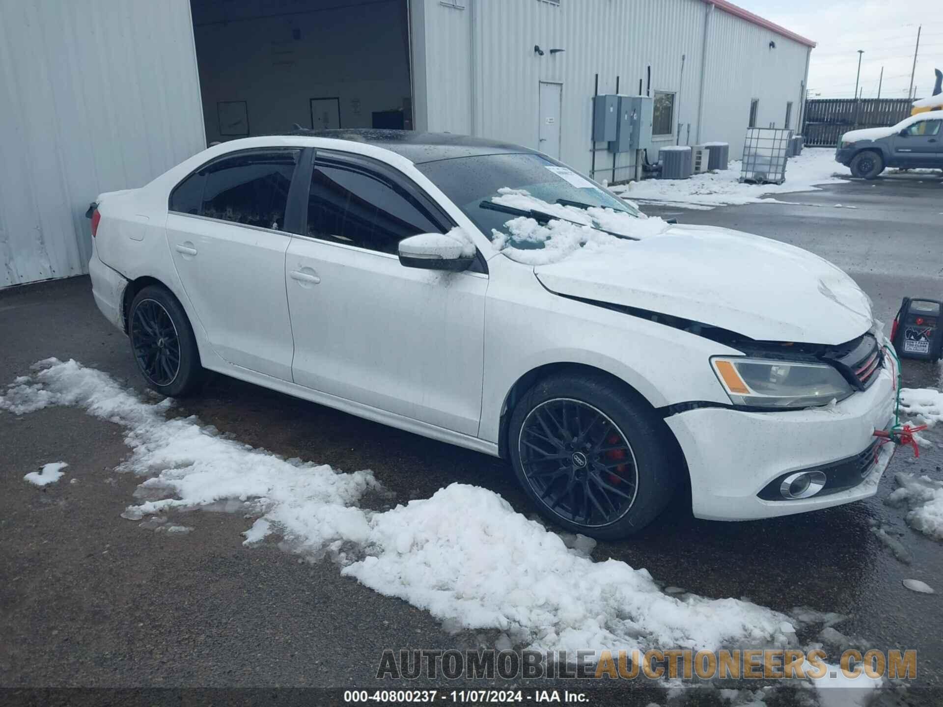 3VWB07AJXEM443220 VOLKSWAGEN JETTA 2014