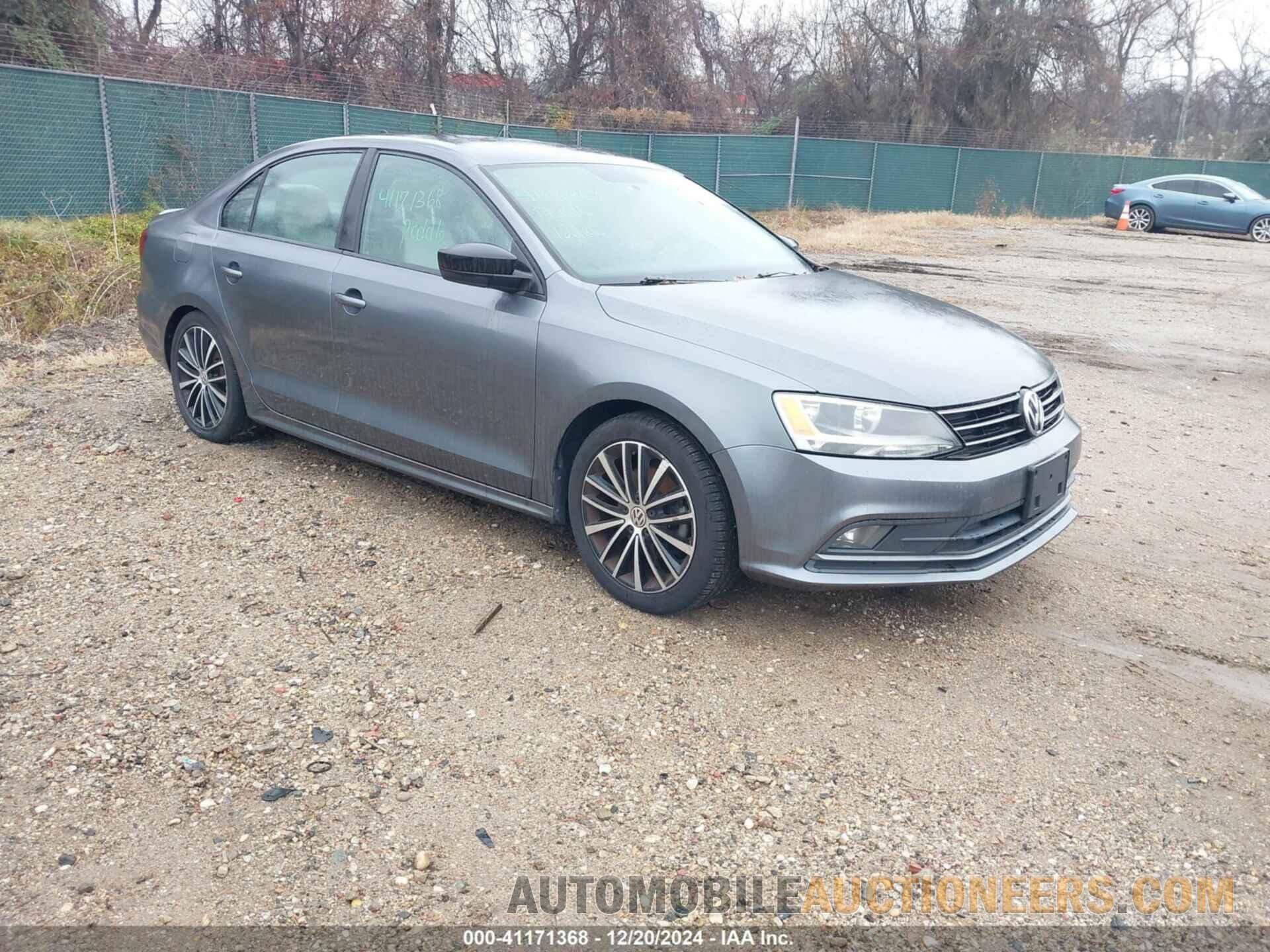 3VWB17AJ4FM408901 VOLKSWAGEN JETTA 2015