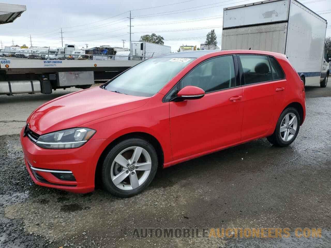 3VWB17AU9JM282019 VOLKSWAGEN GOLF 2018