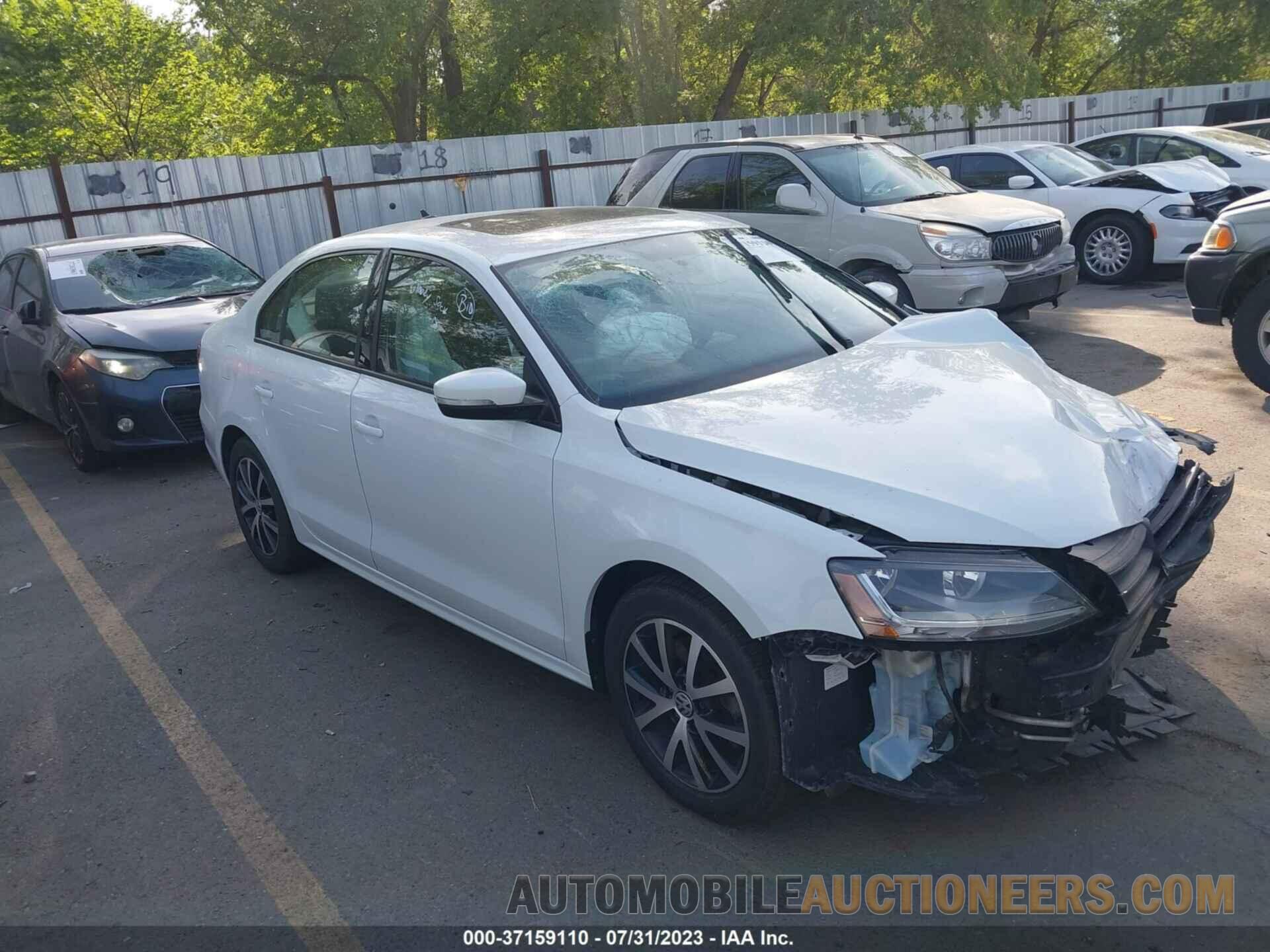 3VWB67AJ0JM212982 VOLKSWAGEN JETTA 2018