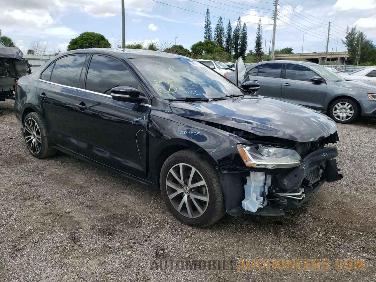 3VWB67AJ2JM208948 VOLKSWAGEN JETTA 2018