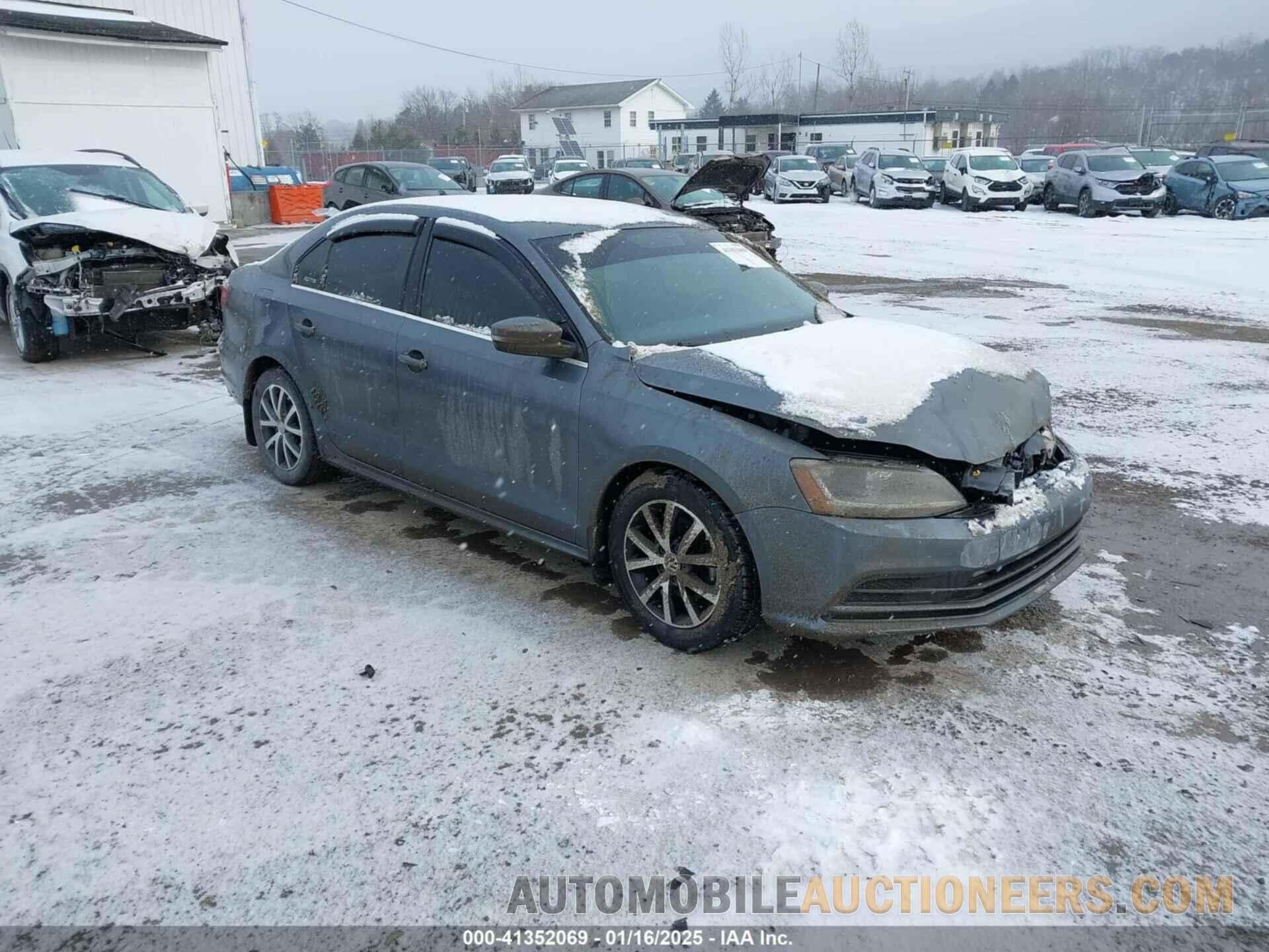 3VWB67AJ3HM317042 VOLKSWAGEN JETTA 2017